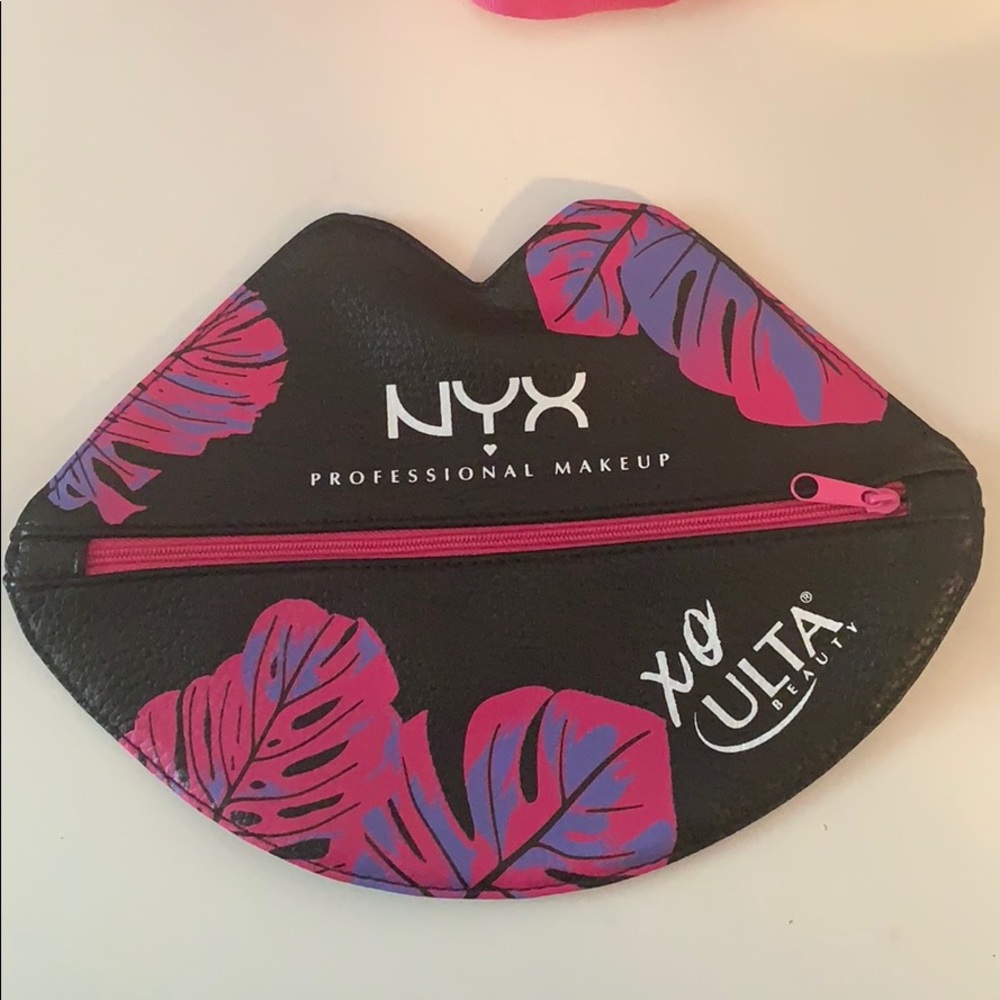 NYX Professional Make Up Bag